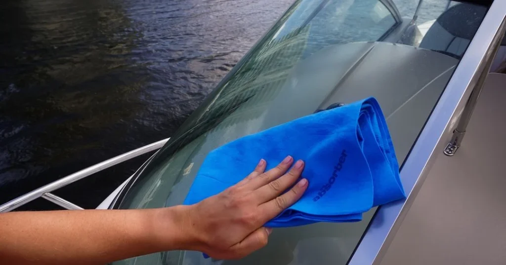 tekne ve yat temizliği neden önemlidir